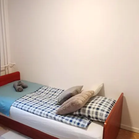 Bohaterow Wrzesnia - Blisko Blue Apartman Varsó